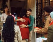 The Ultimate Guide to Deep Cleaning Your Home 9 holiday guests